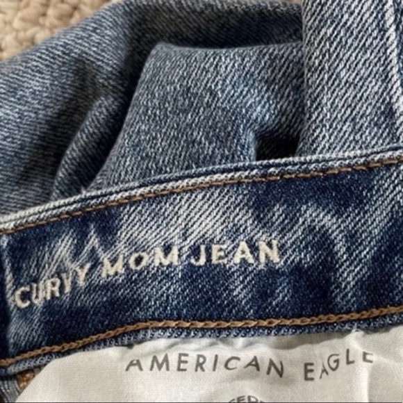 American Eagle Mom Jeans - Picture 3 of 4